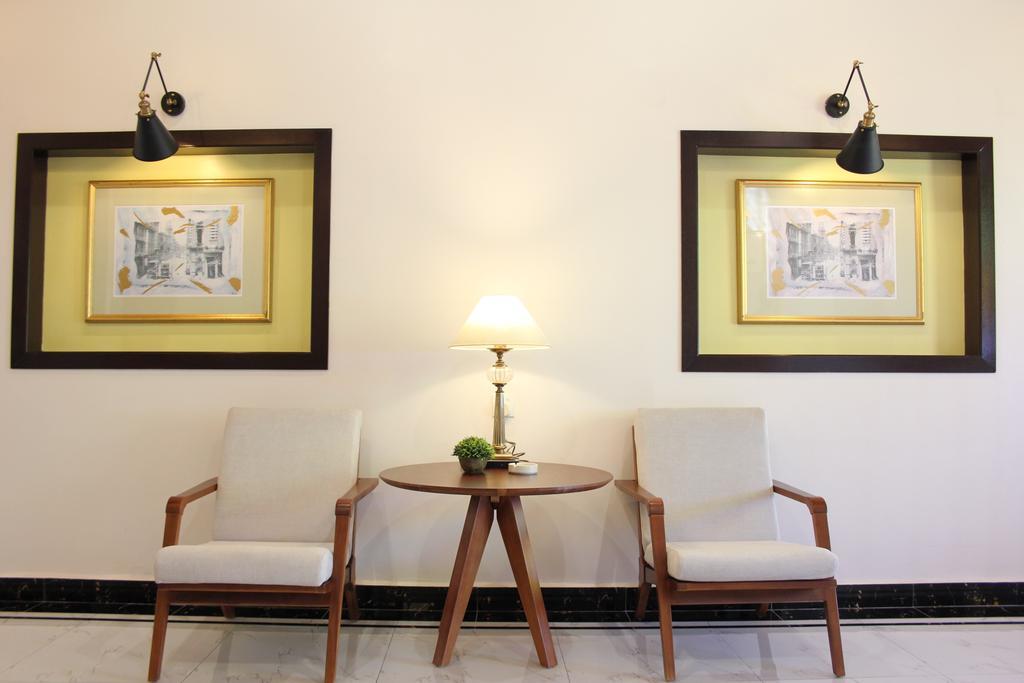 The Egerton 3*